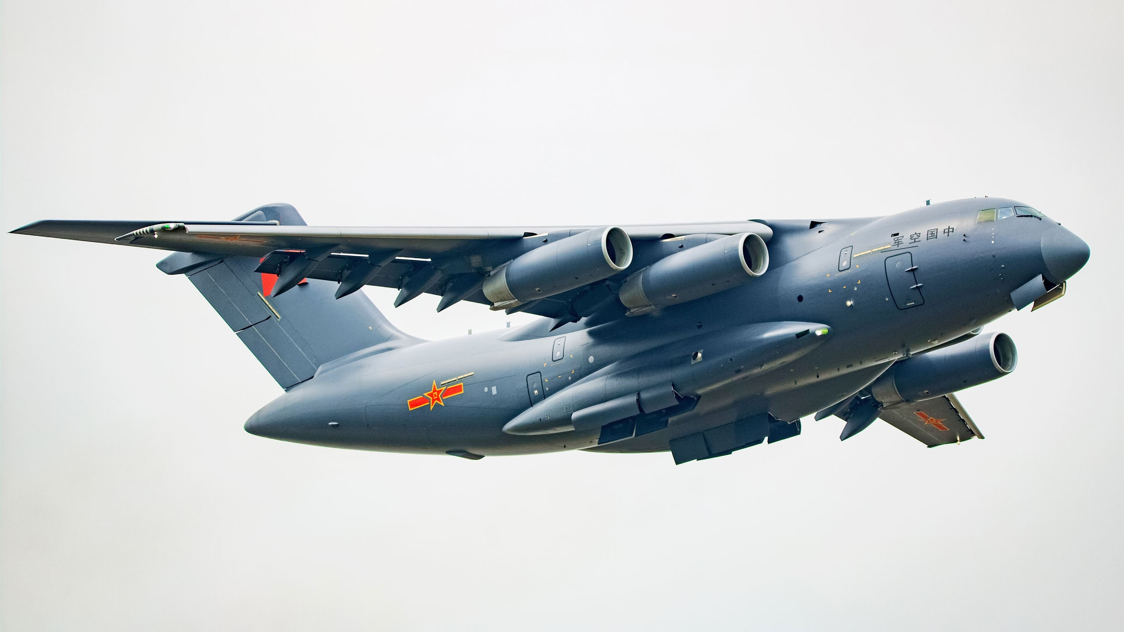 九游官网入口充值-塔特的强力突破打破对方防线，袋鼠队获得致命反击机会